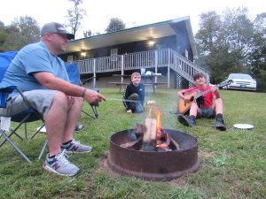 Motel family Fancy Gap Cabins and Campground